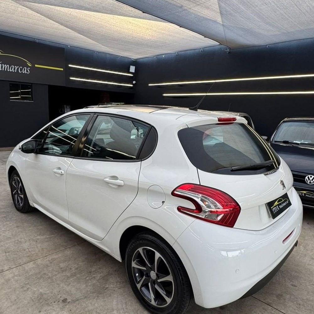 ❌ VENDIDO ❌🔥 Peugeot 208 2014 com Teto Panorâmico 🔥✅ Central multimídia ✅ Completo e super con (5)