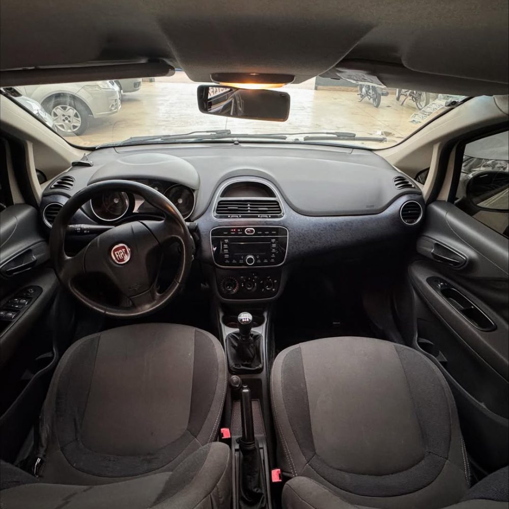 🚗 Fiat Punto Attractive Itália 13-13 — completinho, pneus novos e pronto pra rodar! 🔥💰 R$ 39. (7)