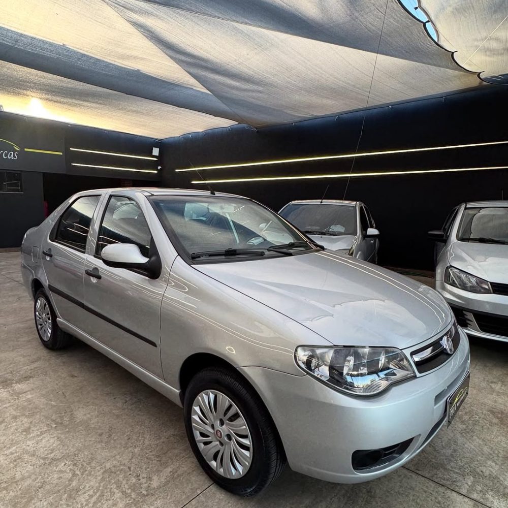 🚗 Siena 2011-2012 1.0 completo!Com 4 pneus novos e tudo em dia.Pronto pra rodar e fazer bonito (2)