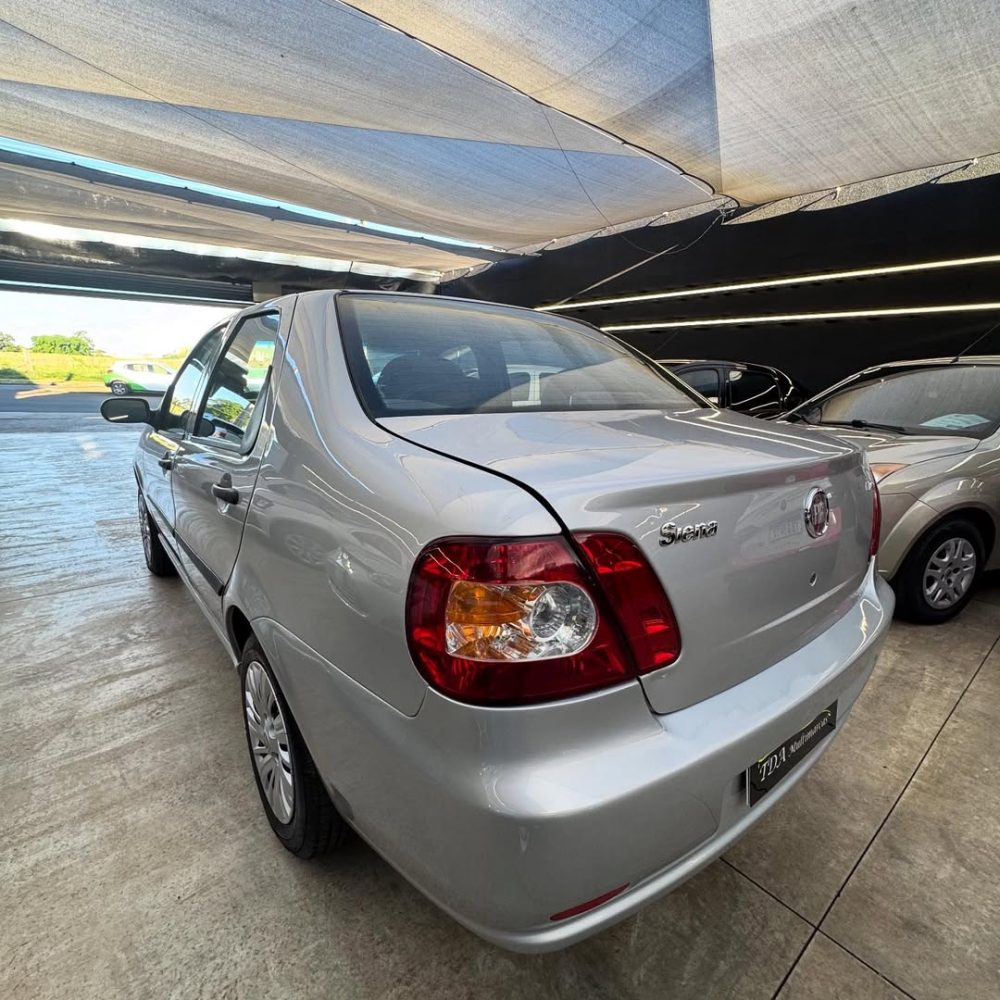 🚗 Siena 2011-2012 1.0 completo!Com 4 pneus novos e tudo em dia.Pronto pra rodar e fazer bonito (3)