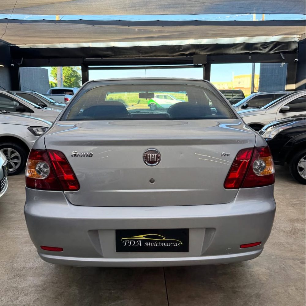 🚗 Siena 2011-2012 1.0 completo!Com 4 pneus novos e tudo em dia.Pronto pra rodar e fazer bonito (5)